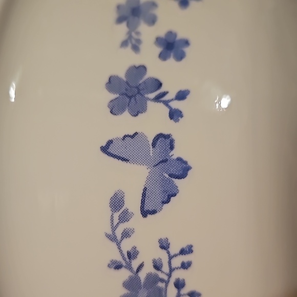 Set of 2 bowls. The pioneer women by corelle bowl, Evie, blue. Butterflies - Picture 7 of 8